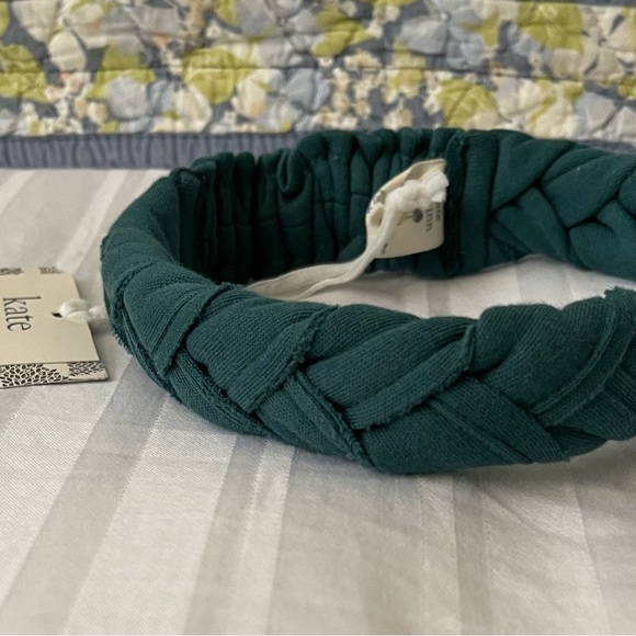 Kate Quinn Headband Bundle of 4. Size Medium Organic Cotton. Size Small Modal. - Picture 3 of 5